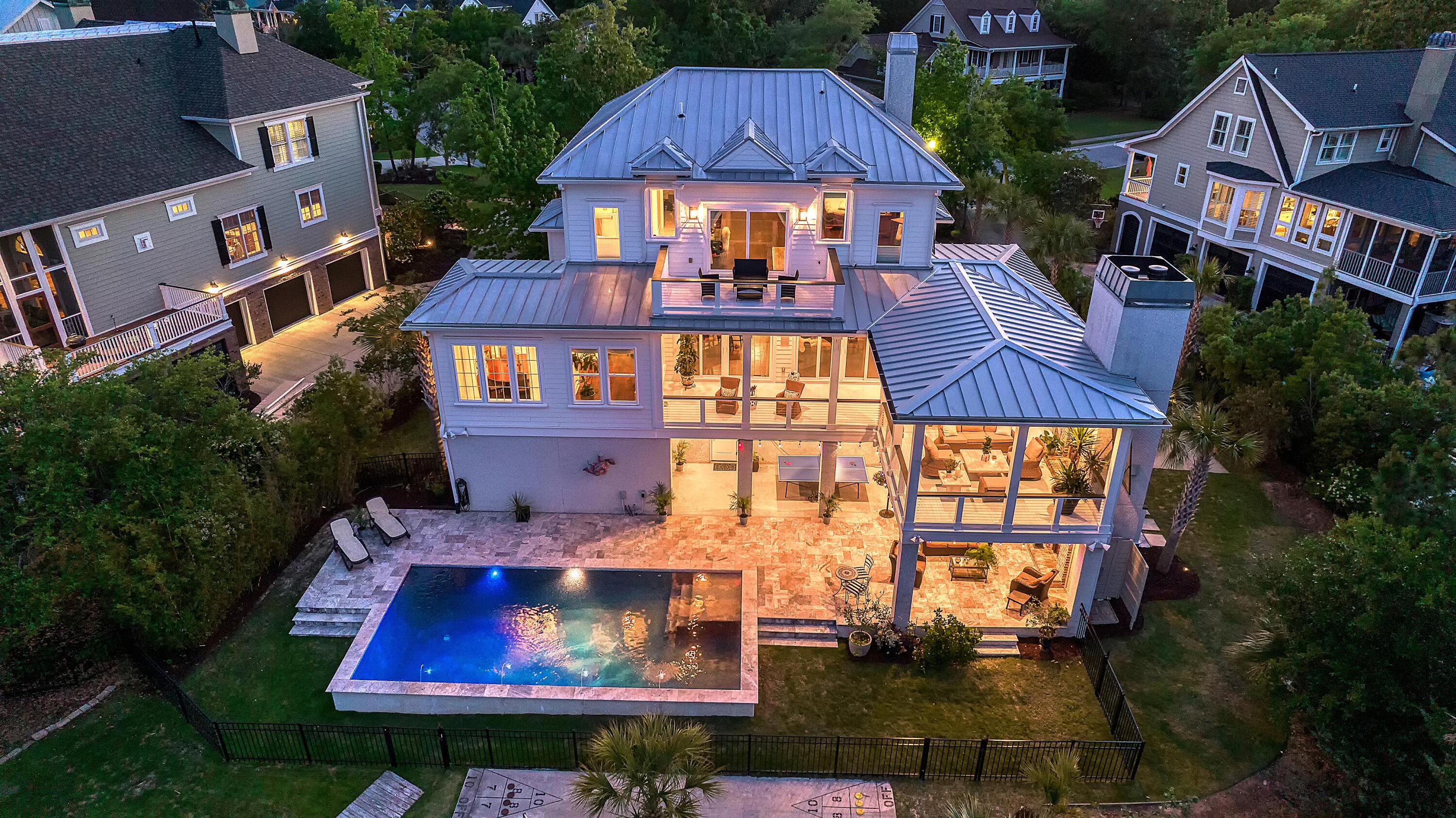 2208 Beckenham Drive, Sold in Mount Pleasant Zoocasa