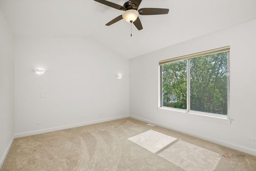 1349 Spalding Dr, Mundelein, IL, 60060-2078 | Card Image