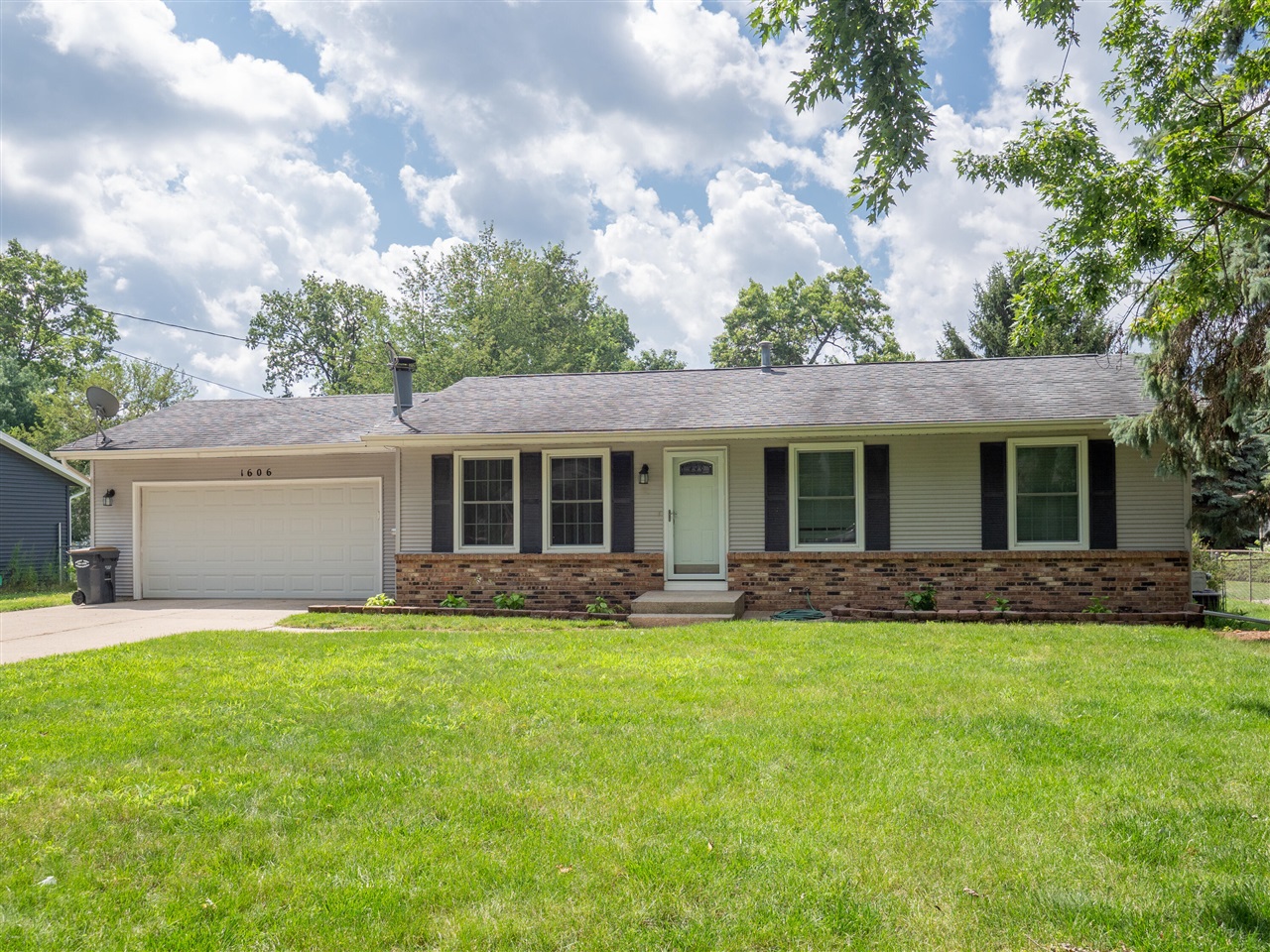 Lake Ave, Portage, MI 49002