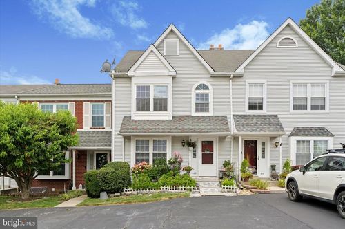 509 Carousel Cir, NORRISTOWN, PA, 19403-5102 | Card Image