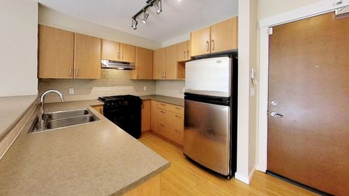 4783 Dawson St, Burnaby, BC, V5C0A8 | Card Image