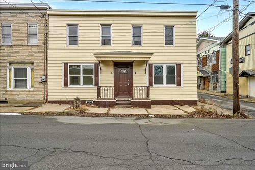 17 E Cherry St, Shenandoah, PA, 17976-2321 | Card Image