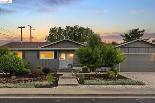 1679 Westwood Dr, Concord, CA, 94521-1231 | Card Image
