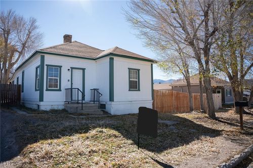 936 Avenue G, Ely, NV, 89301-2527 | Card Image