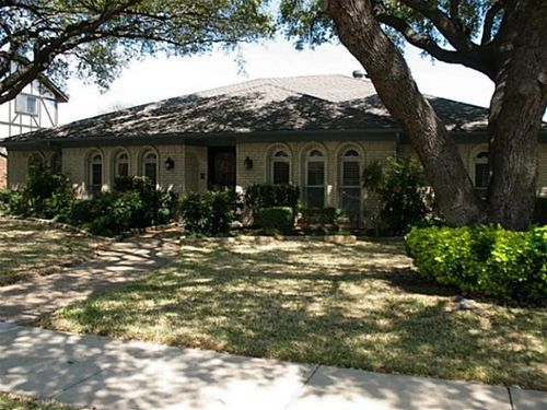 2721 Knollwood Ct, Plano, TX, 75075-6424 | Card Image