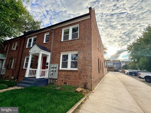 2-2920 8th St Ne, WASHINGTON, DC, 20017-1607 | Card Image