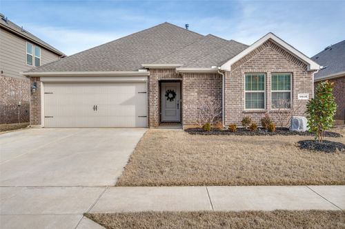 9813 Quail Pointe Rd, Aubrey, TX, 76227-6048 | Card Image
