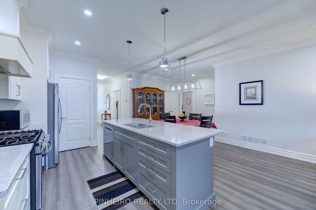 118 Spencer Ave, House other with 3 bedrooms, 2 bathrooms and 4 parking in Lucan ON | Image 4