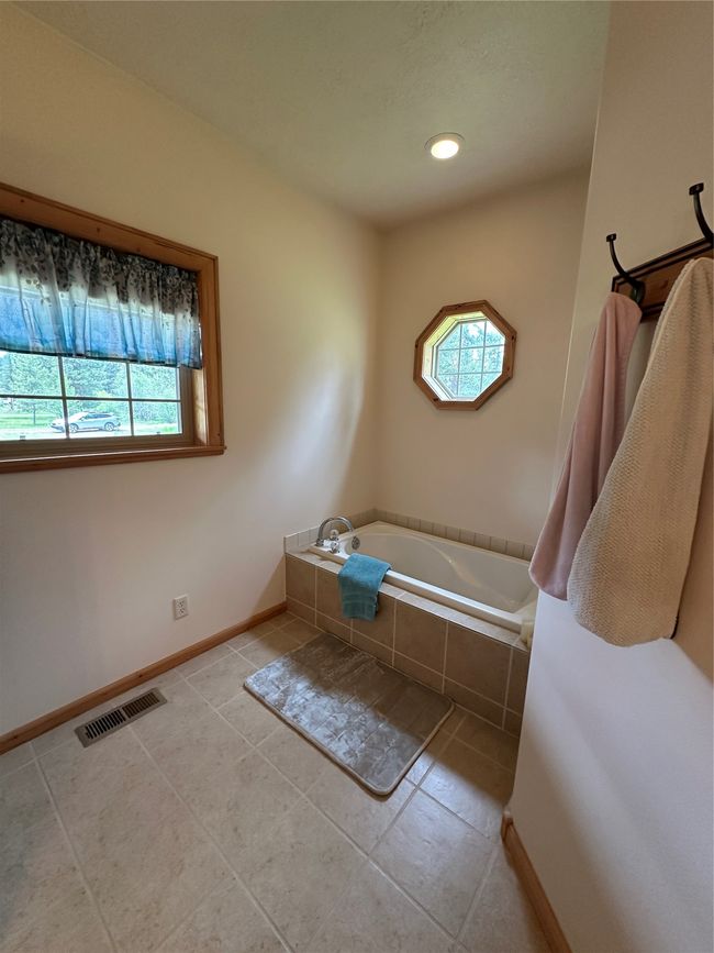Soaker Tub | Image 21