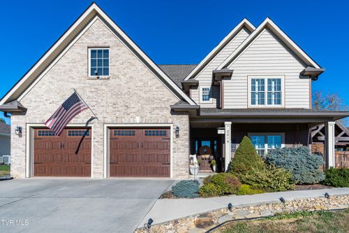 2016 Carson Way, Piney Flats, TN, 37686-4166 | Card Image