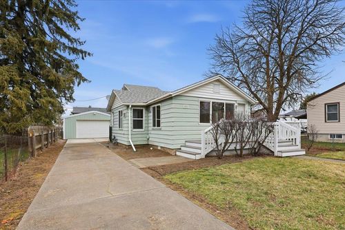 3623 E 28th Ave, Spokane, WA, 99223-5708 | Card Image