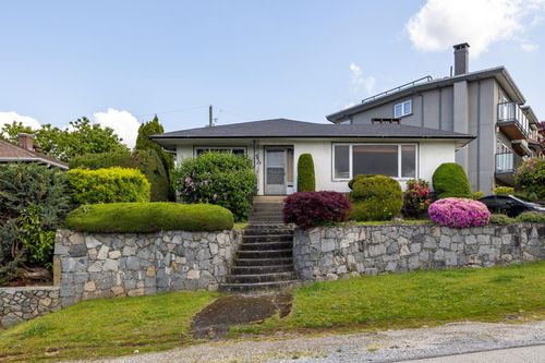 4835 Empire Dr, Burnaby, BC, V5C5P9 | Card Image