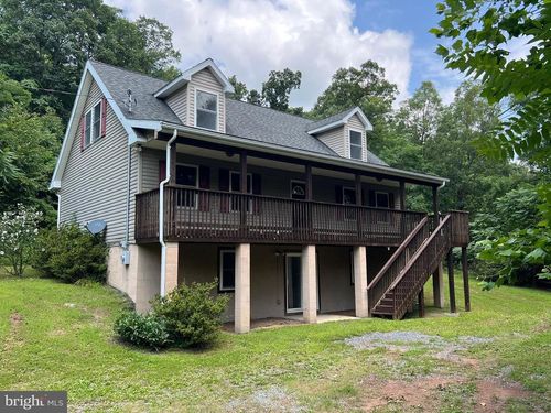 214 Matthews Dr, AUGUSTA, WV, 26704-3900 | Card Image