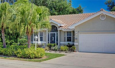 2001 Corona Del Sire Drive, House other with 2 bedrooms, 2 bathrooms and null parking in North Fort Myers FL | Image 3