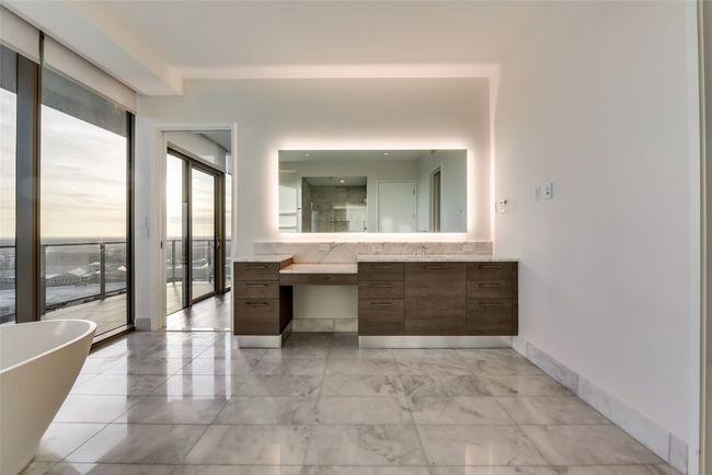 APT-2104 - 7901 Windrose Ave, Condo with 4 bedrooms, 5 bathrooms and null parking in Plano TX | Image 18