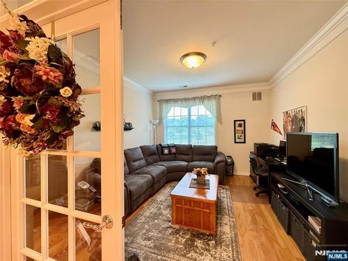 3101 Warrens Way, Wanaque, NJ, 07465-1669 | Card Image