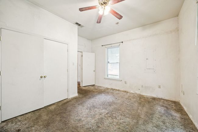 909 E High St, House other with 3 bedrooms, 1 bathrooms and null parking in Terrell TX | Image 21