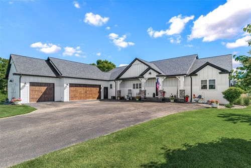 17329 109th Avenue, Chippewa Falls, WI, 54729 | Card Image