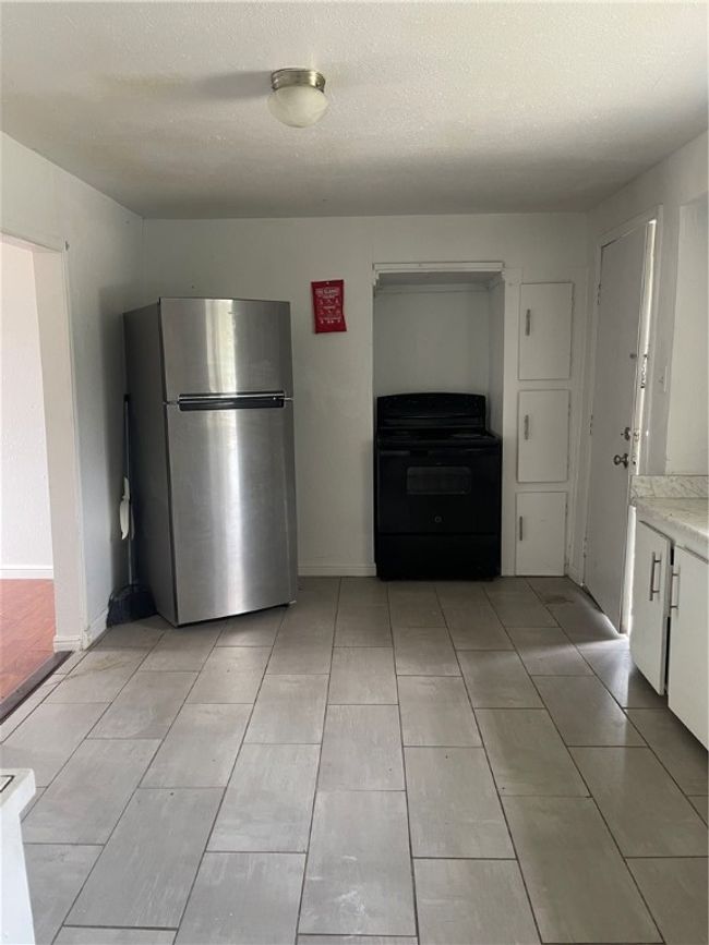 307 S 3 Rd St, Home with 1 bedrooms, 0 bathrooms and null parking in Alice TX | Image 5