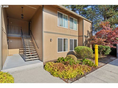 1269 Ne Grant St, Hillsboro, OR, 97124-3478 | Card Image
