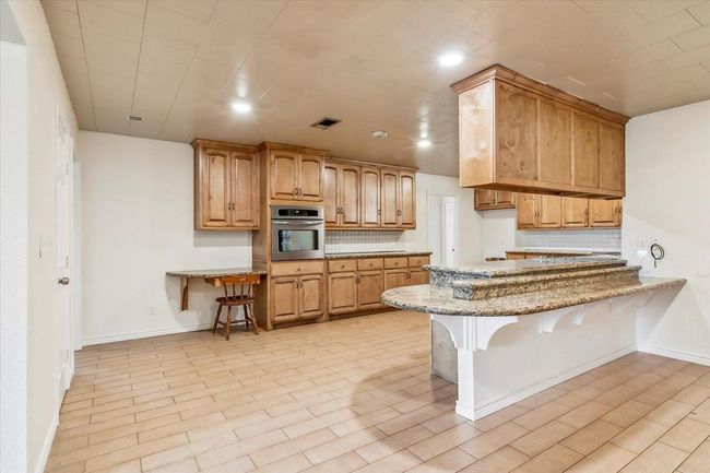 640 Cactus St, House other with 3 bedrooms, 2 bathrooms and null parking in Bridge City TX | Image 12