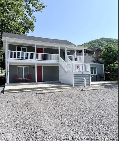 118 Ferry St, Madison, IN, 47250-4707 | Card Image