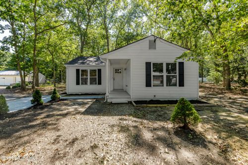 129 Bayberry Ave, Egg Harbor Twp, NJ, 08234-9632 | Card Image