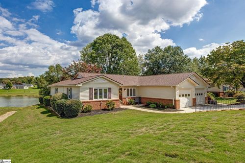 101 Lakeside Ct, Greenville, SC, 29615-5326 | Card Image