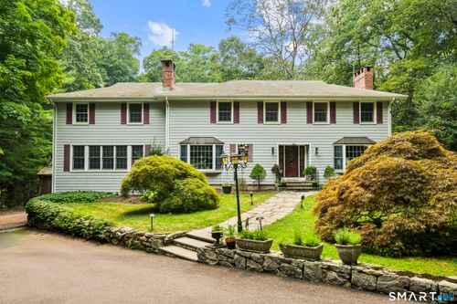 64 Round Hill Dr, Stamford, CT, 06903-1516 | Card Image