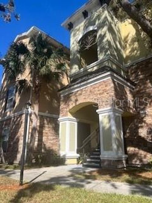 103-10103 Courtney Oaks Circle, TAMPA, FL, 33619 | Card Image