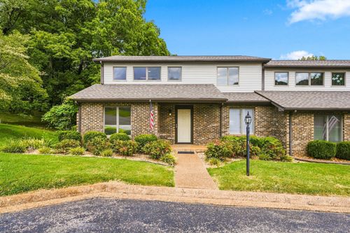 427 Country Club Ct, Clarksville, TN, 37043-4432 | Card Image