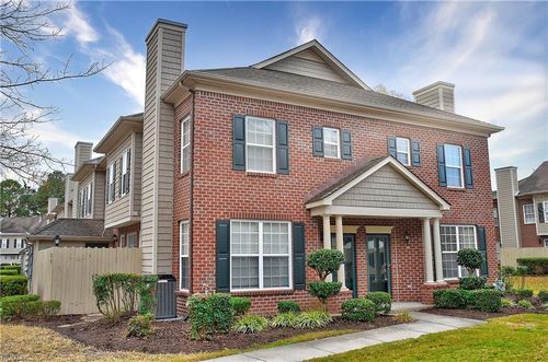 5237 Elston Ln, Virginia Beach, VA, 23455-6877 | Card Image