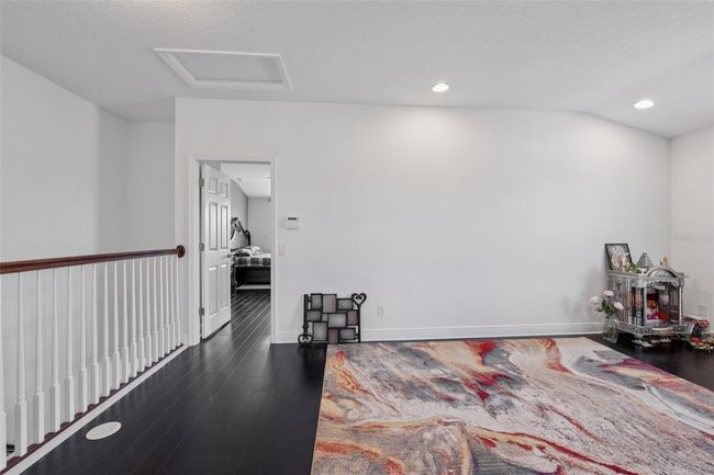 11617 Crowned Sparrow Ln, Townhouse with 3 bedrooms, 3 bathrooms and null parking in TAMPA FL | Image 9