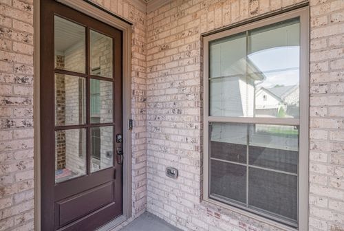 412 W Foxrun, Springfield, TN, 37172-7201 | Card Image