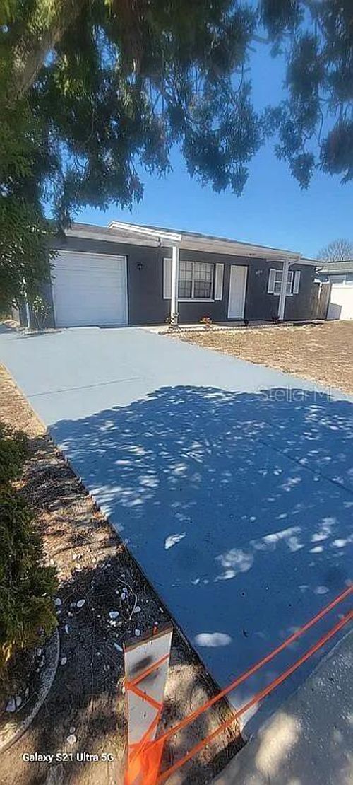 9901 Woodstock Ln, PORT RICHEY, FL, 34668-4266 | Card Image