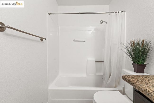 3413 Foxtail Ter, Condo with 2 bedrooms, 2 bathrooms and 1 parking in Fremont CA | Image 17