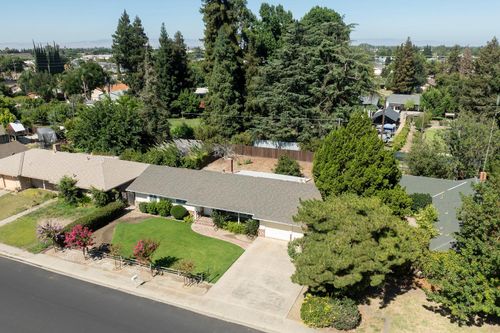1317 Wallin Way, Modesto, CA, 95351 | Card Image