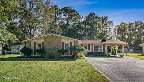 307 Walnut Creek Rd, Jacksonville, NC, 28546-8339 | Card Image