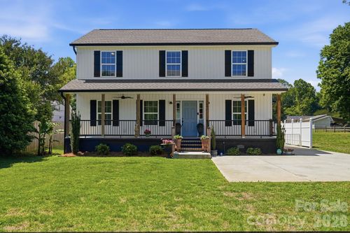 1001 Noles Dr, Mount Holly, NC, 28120-1249 | Card Image