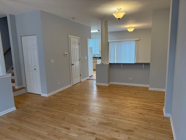 1493 - 1493 Sashay Ct, Townhouse with 2 bedrooms, 2 bathrooms and 2 parking in Gurnee IL | Image 4