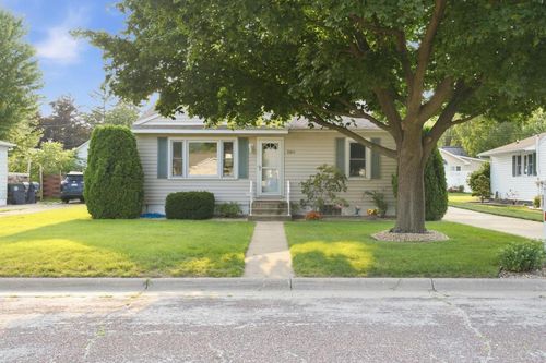 3160 26th Street S, La Crosse, WI, 54601 | Card Image