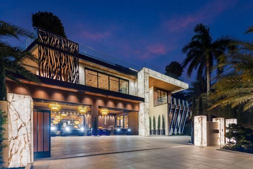 513 Middle River Dr, Fort Lauderdale, FL, 33304-3605 | Card Image