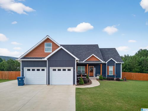 143 Freedom Way, ANNISTON, AL, 36207-2403 | Card Image