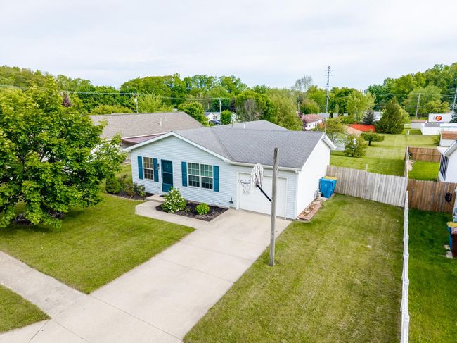 1109 Manahan Dr, House other with 3 bedrooms, 1 bathrooms and null parking in Angola IN | Image 30