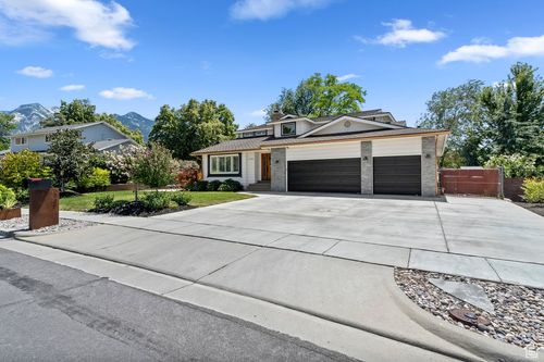 2748 Willow Wick Dr, Sandy, UT, 84093-1926 | Card Image