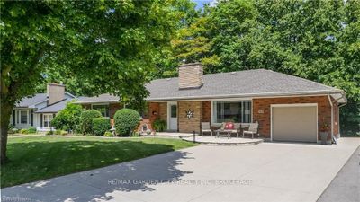 8 Briarsdale Dr, House other with 3 bedrooms, 3 bathrooms and 6 parking in Saint Catharines ON | Image 1