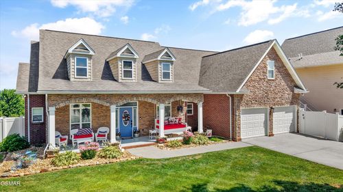1463 Benjamin Blvd, Sevierville, TN, 37876-5403 | Card Image