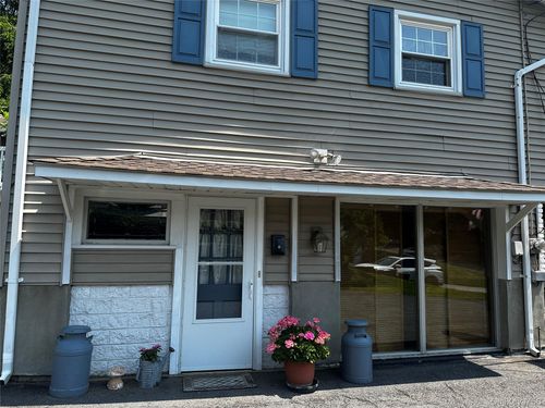 77 Mayer Dr, Highland, NY, 12528-1813 | Card Image