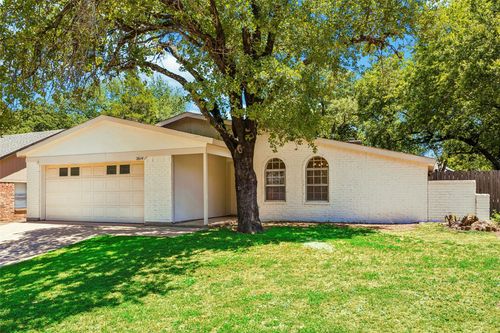 2614 Charolais Way, Arlington, TX, 76017-4302 | Card Image