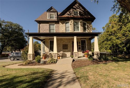 511 S Main St, Troy, IL, 62294-1812 | Card Image